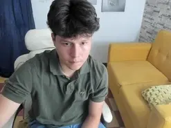 Amateur Adult Webcam of Martin_Lows