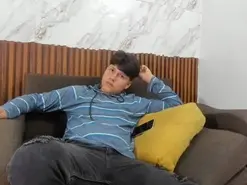 Amateur Free Porn Cam of Martin_Lows