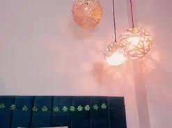 Amateur Adult Webcams of GahiaBelucci