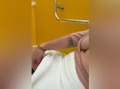 Amateur Live Sex Cam of Allisonfoxxx