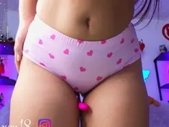 Amateur Adult Webcams of LittleVixen18