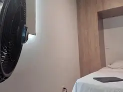 Amateur Nude Webcam of Valentina-Arias