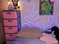 Amateur Adult Webcam of Meow_damn