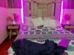 Amateur Sex Cam of ashly_ruiz