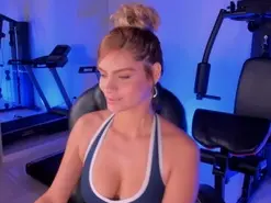 Amateur Free Porn Cam of KyomiVelvet