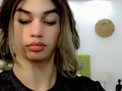 Amateur Sex Chat of Kendall_Sky