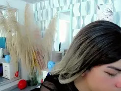 Amateur Free Porn Cam of Kendall_Sky