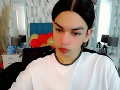 Amateur Nude Webcam of Kendall_Sky