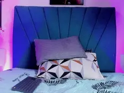 Amateur Nude Webcam of Chloe_wish1