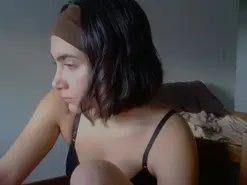 Amateur Free Porn Cam of Silent_Petite