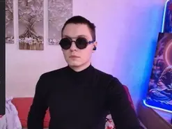 Amateur Private Sex Chat of Alex_WandHot