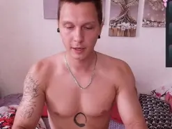 Amateur Live Sex Cam of Alex_WandHot
