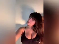 Amateur Nude Webcam of IAMEVA