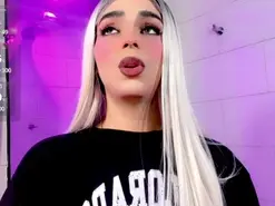 Amateur Live Porn of alessa_mullen