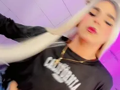 Amateur Live Porn of alessa_mullen
