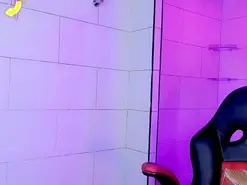 Amateur Nude Webcam of alessa_mullen