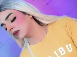 Amateur Live Porn of alessa_mullen