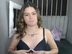 Amateur Adult Webcams of alison_toledo