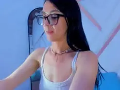 Amateur Live Sex Cam of amy_kobold33