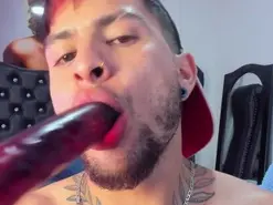 Amateur Live Porn of valentiino