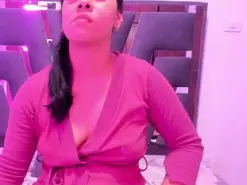 Amateur Live Sex Cam of yara10_