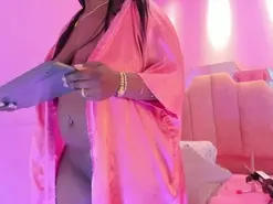 Amateur Adult Video Chat of LoveQueen2