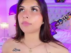 Amateur Free Porn Cam of ailinn_roberts