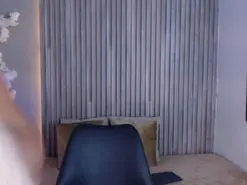 Amateur Live Porn of Hillary_hott