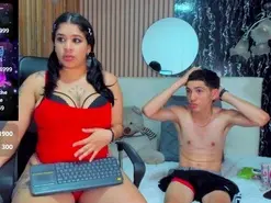 Amateur Nude Webcam of CoupleNextDoorX