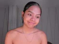 Amateur Free Live Porn of SaphiraJames