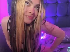 Amateur Live Sex Cam of Sasha_wish