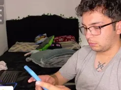 Amateur Live Sex Cam of Conor_Taylor
