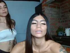 Amateur Adult Webcams of millyxnicoll1