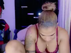 Amateur Live Sex of KaroolynaRoss