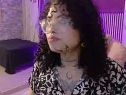 Amateur Nude Webcam of Miahernandezpr