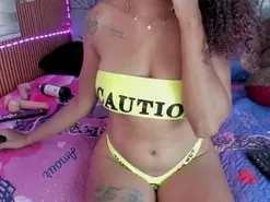 Amateur Live Porn of Charlotteone