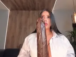 Amateur Nude Webcam of LeahLombardi