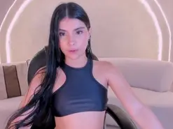 Amateur Live Sex Cam of MiaLaurence