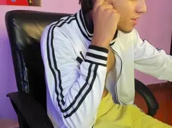 Amateur Adult Webcams of Mark_Jackson69