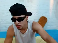 Amateur Free Porn Cam of Mark_Jackson69