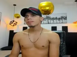 Amateur Live Sex Cam of Mark_Jackson69