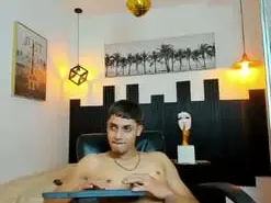 Amateur Nude Webcam of Mark_Jackson69