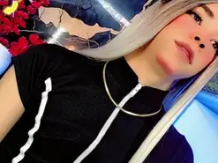 Amateur Watch Live Sex Cams of moon_sweet-