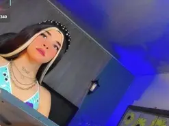 Amateur Free Live Porn of moon_sweet-
