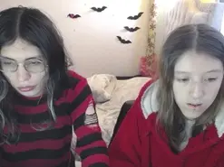 Amateur Adult Webcams of Briar_y_Blair