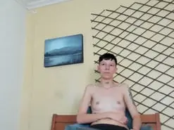 Amateur Adult Webcams of LiamBrown