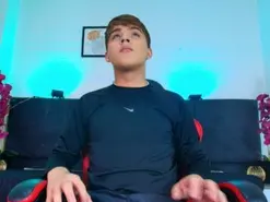 Amateur Live Porn of Lucas_love