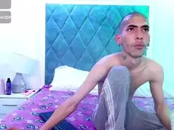 Amateur Adult Webcam of Emily_n_taylor