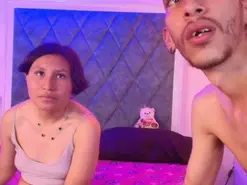 Amateur Live Sex Cam of Emily_n_taylor