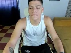 Amateur Adult Video Chat of Mike_Guzman